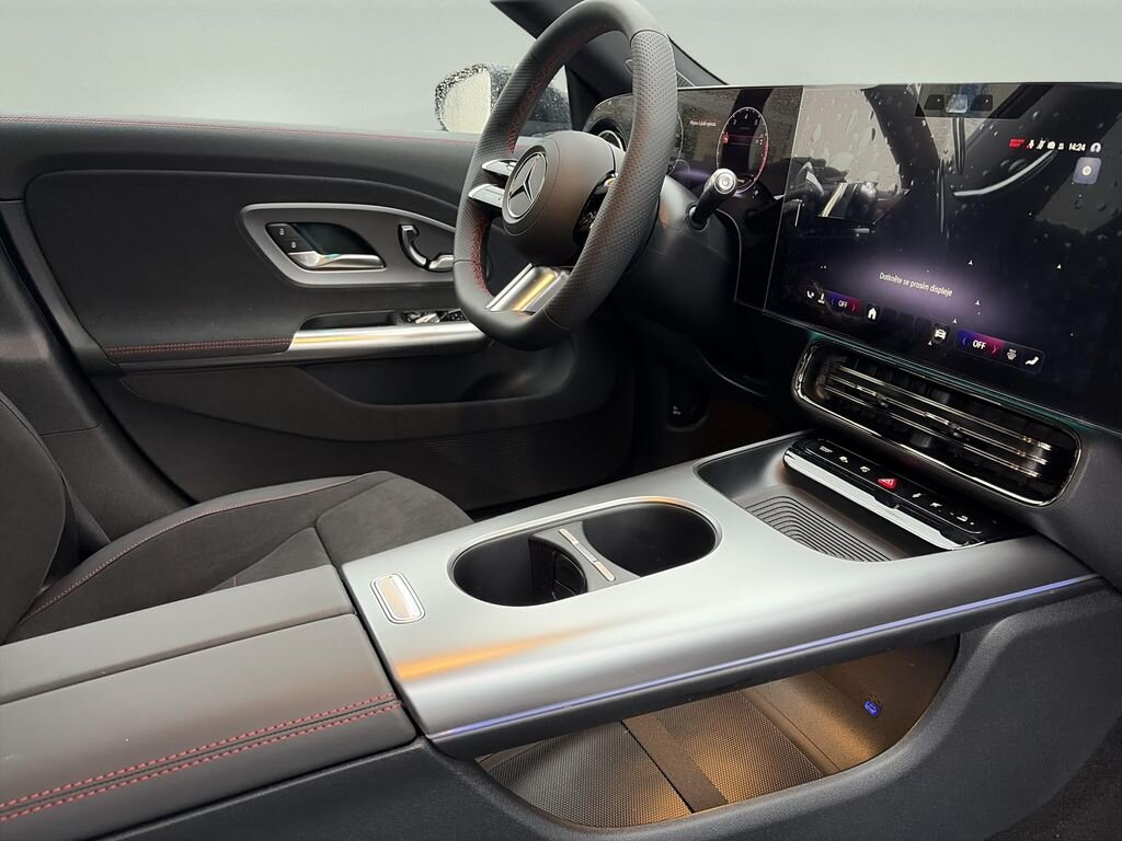 Mercedes-Benz CLA Sedan 1,5 l 120 kw