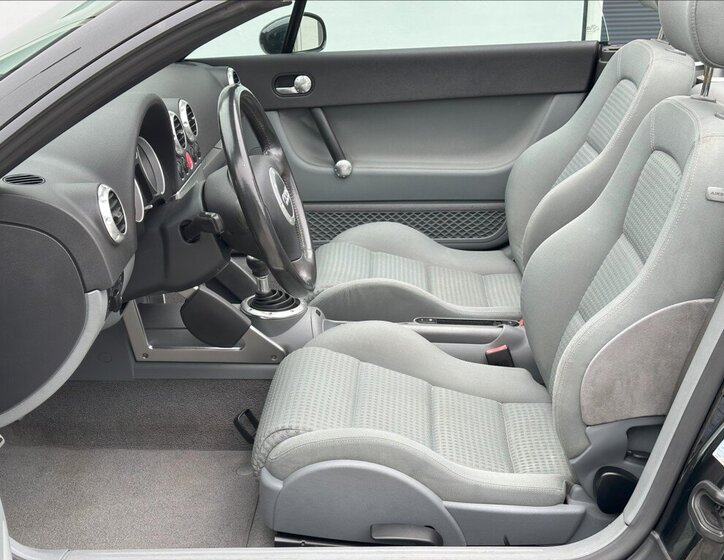 Audi TT Kabriolet 1,8 l 110 kw