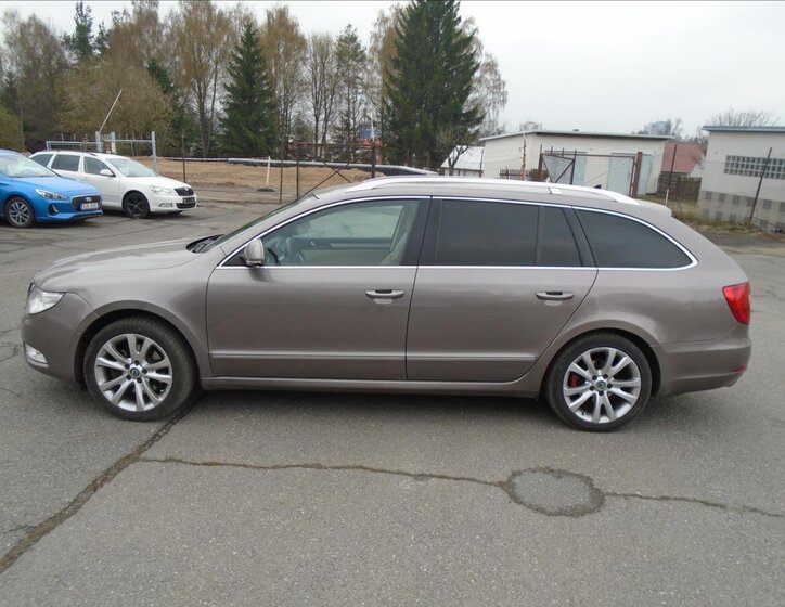 Škoda Superb Kombi 2,0 l 125 kw