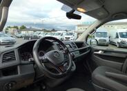 Volkswagen Caravelle 10