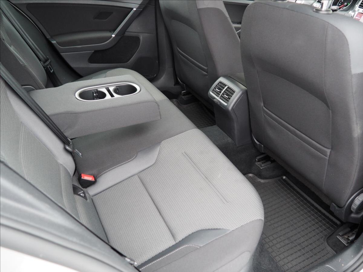 Volkswagen Golf Hatchback 1,6 l 85 kw