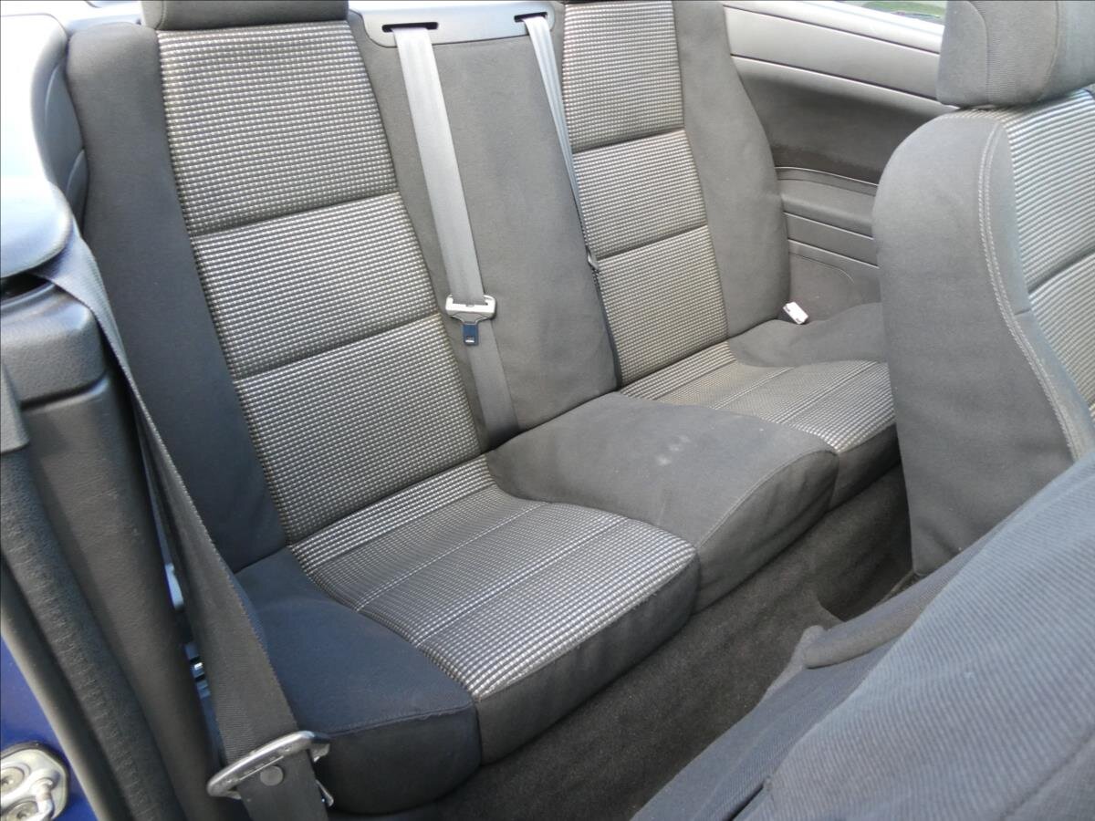 Peugeot 307 Kupé 2,0 l 100 kw