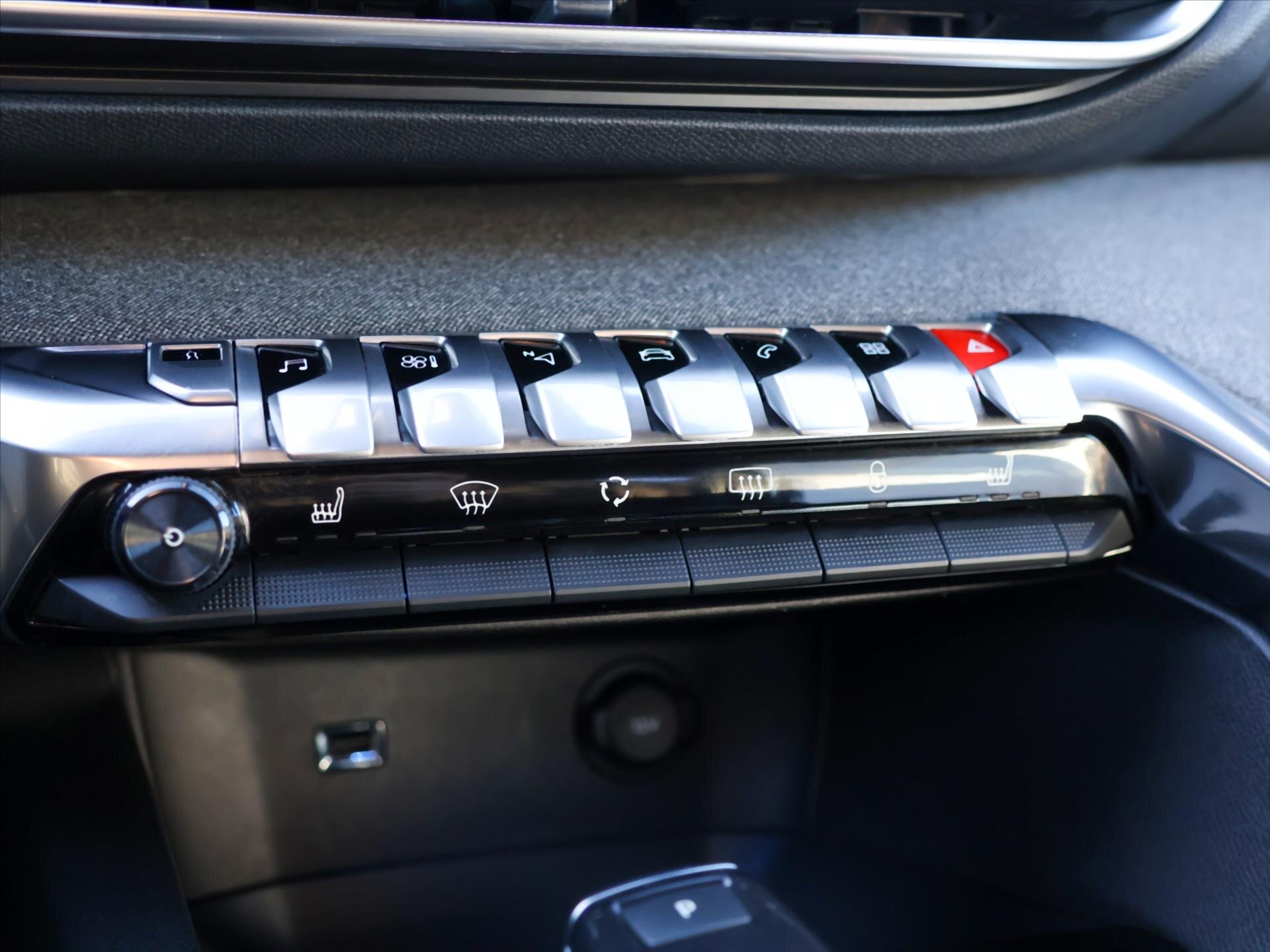 Peugeot 5008 SUV 1,6 l 133 kw