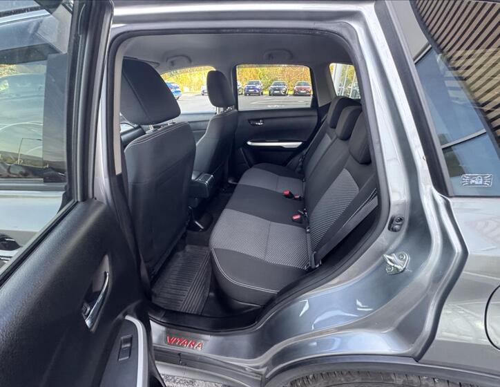 Suzuki Vitara 11