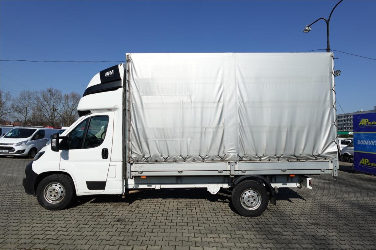 Peugeot Boxer Valník 2,2 l 121 kw