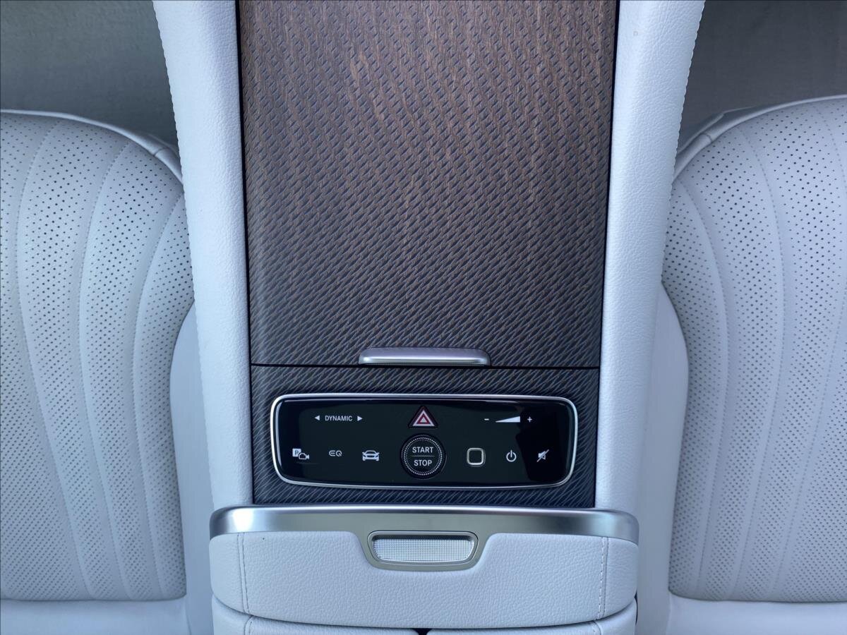 Mercedes-Benz EQE Sedan / Limuzína 0,0 300 kw