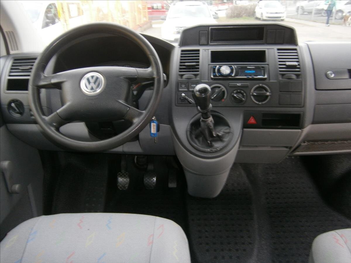 Volkswagen Transporter Kombi 1,9 l 63 kw
