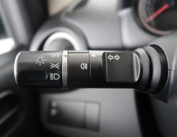 Mazda 2 Hatchback 1,3 l 55 kw