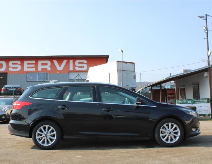 Ford Focus Kombi 1,5 l 110 kw