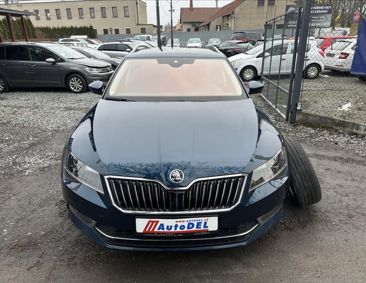 Škoda Superb Kombi 2,0 l 110 kw