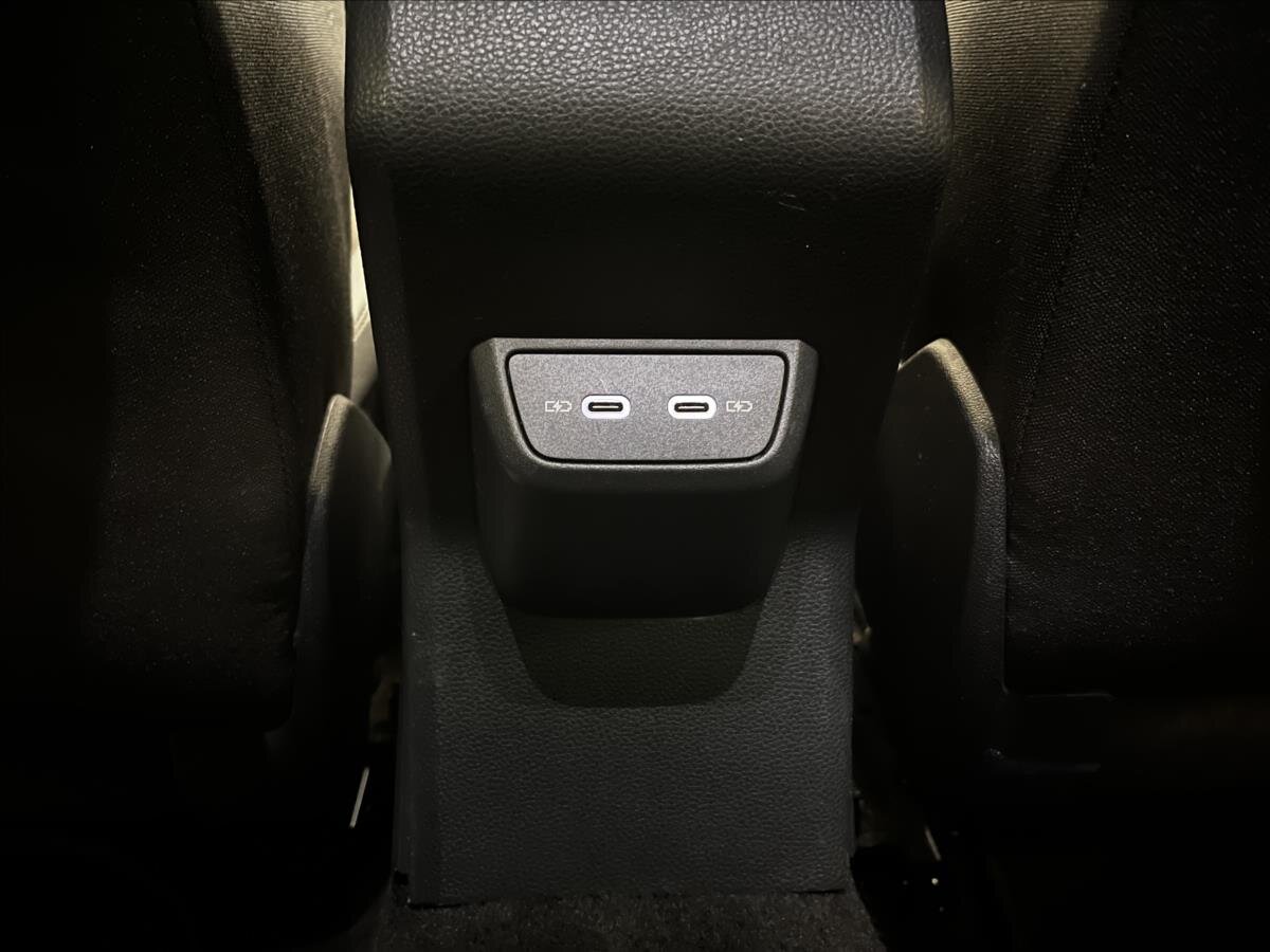 Volkswagen Polo Hatchback 1,5 l 110 kw