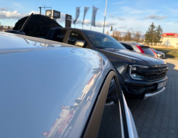 Hyundai i10 Hatchback 998,0 49 kw