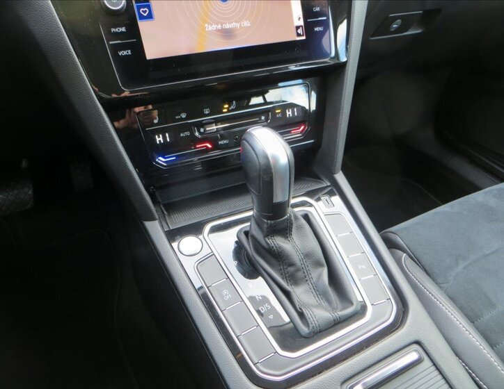 Volkswagen Passat Kombi 1,5 l 110 kw