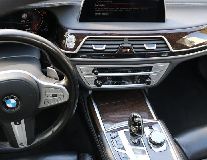 BMW Řada 7 Sedan / Limuzína 3,0 l 294 kw