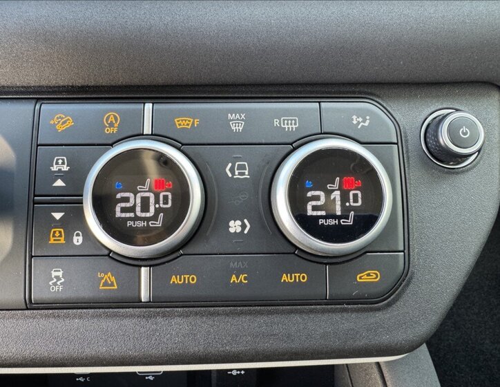 Land Rover Defender SUV / Terénní 3,0 l 221 kw