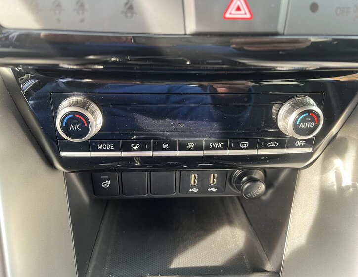 Mitsubishi Eclipse Cross SUV / Terénní 2,4 l 72 kw