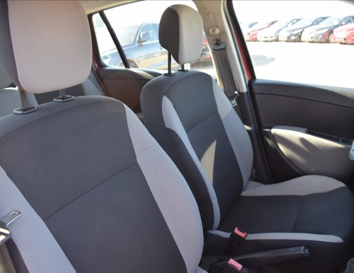 Renault Clio Kombi 1,1 l 74 kw