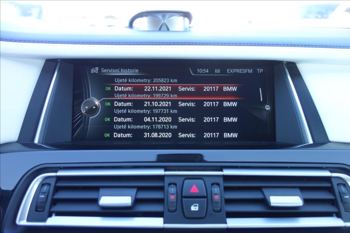 BMW Řada 7 Sedan 4,4 l 330 kw