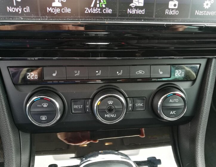 Škoda Superb Kombi 2,0 l 110 kw