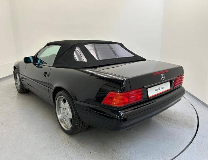 Mercedes-Benz SL 9