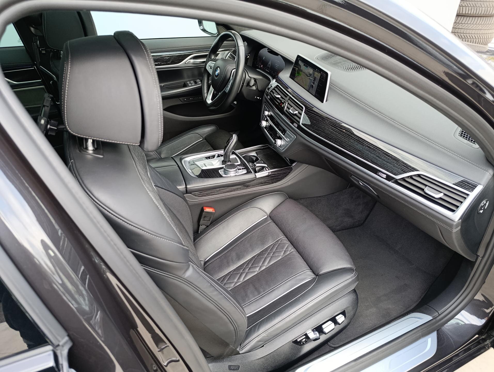 BMW Řada 7 Ostatní 3,0 l 250 kw