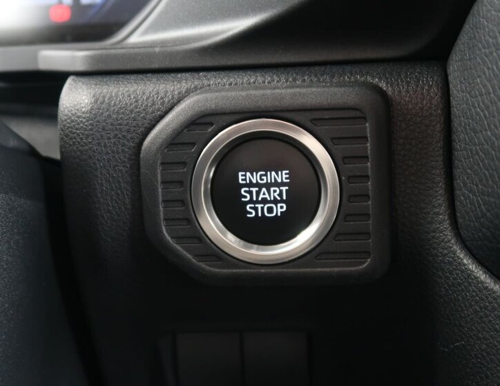 Toyota Land Cruiser SUV / Terénní 2,8 l 151 kw