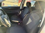 Hyundai i20 10