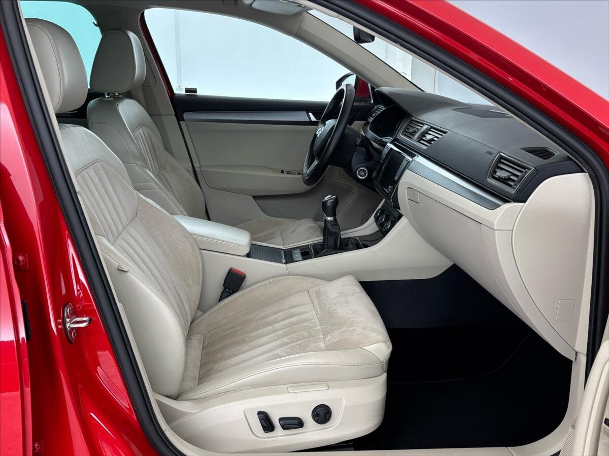 Škoda Superb Liftback 1,4 l 110 kw