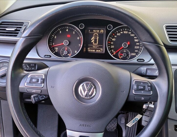 Volkswagen Passat Kombi 1,4 l 90 kw