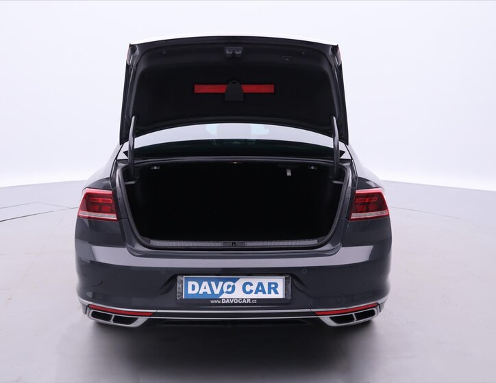 Volkswagen Passat Sedan / Limuzína 2,0 l 140 kw