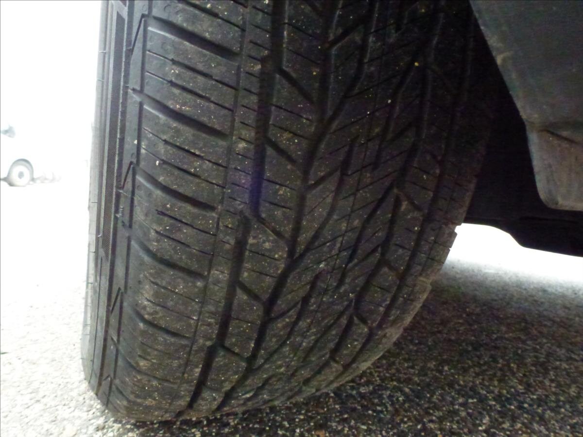 Citroën C-Crosser SUV 2,2 l 115 kw