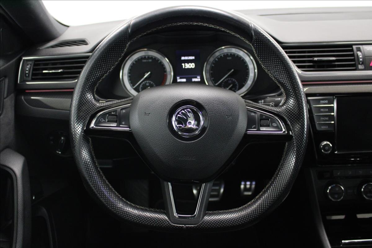 Škoda Superb Kombi 2,0 l 110 kw