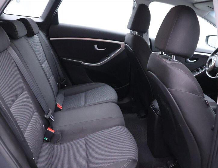 Hyundai i30 Kombi 1,6 l 81 kw