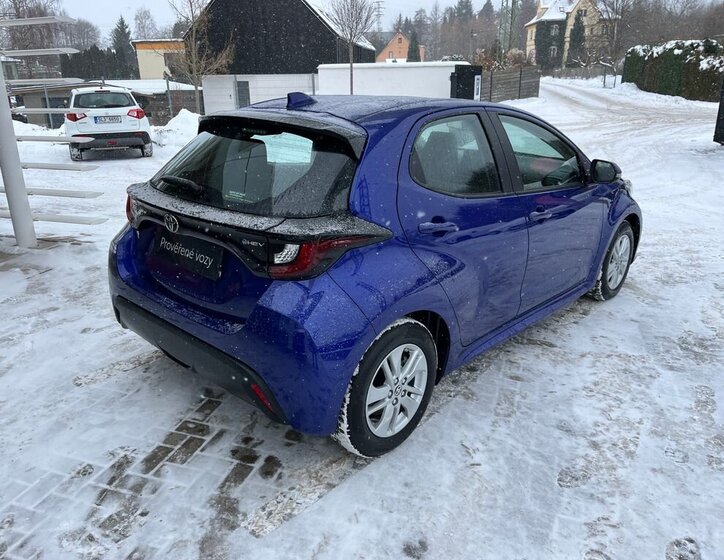 Toyota Yaris 6