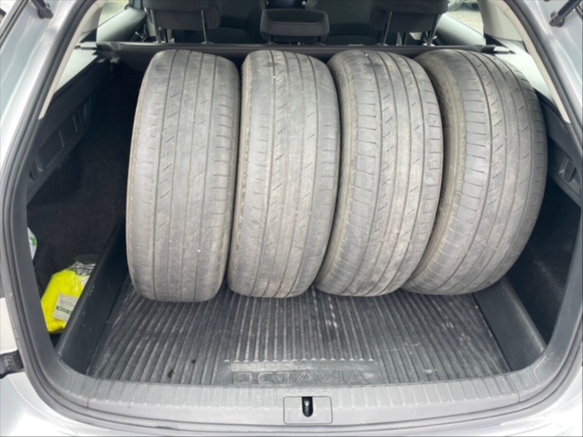 Škoda Octavia Kombi 2,0 l 110 kw