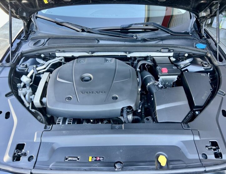 Volvo V90 Kombi 2,0 l 140 kw