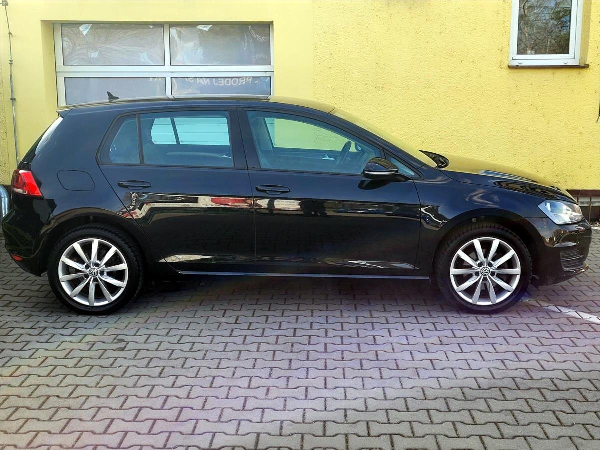 Volkswagen Golf Hatchback 1,2 l 63 kw