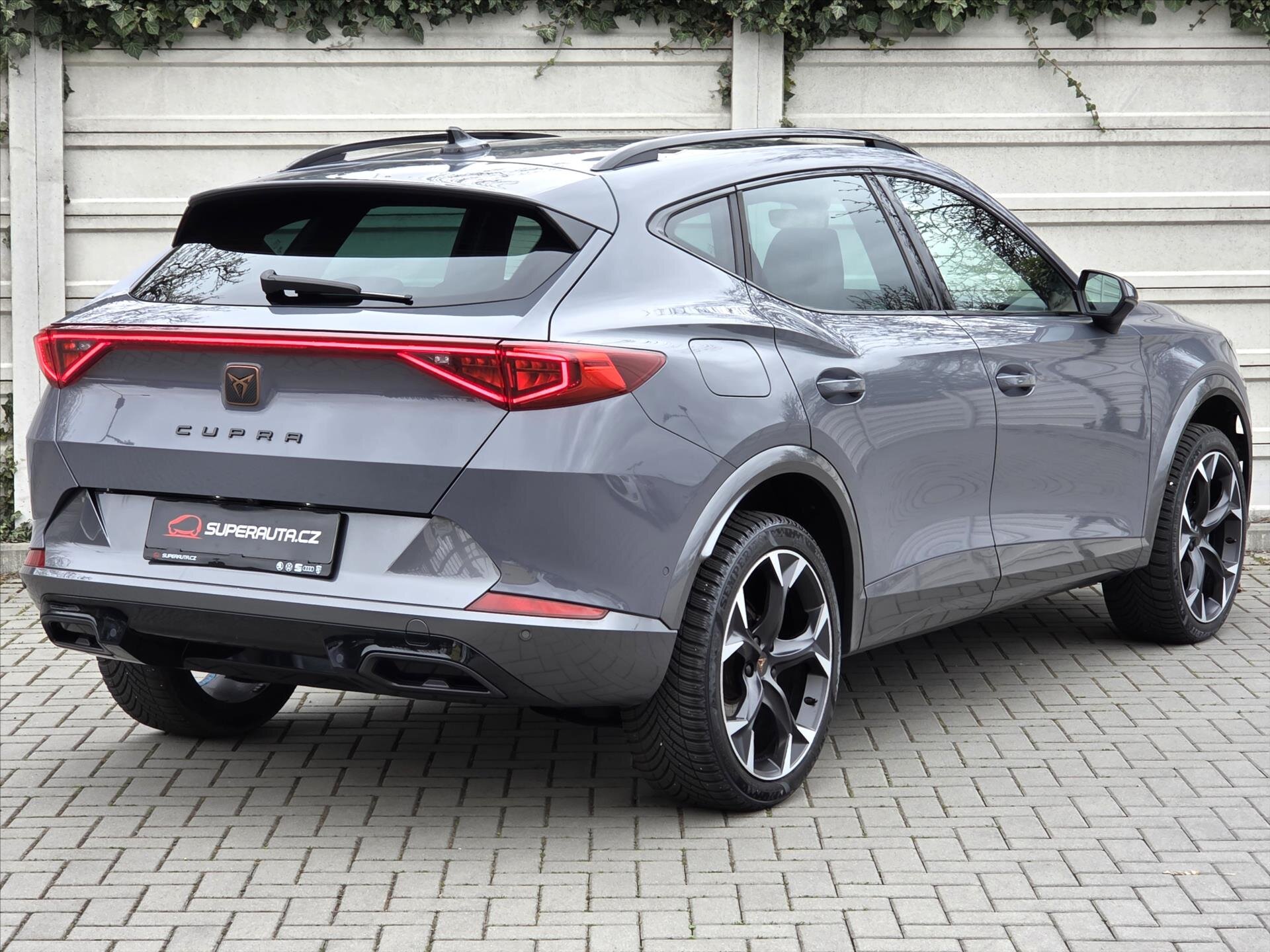 Cupra Formentor SUV / Terénní 2,0 l 140 kw