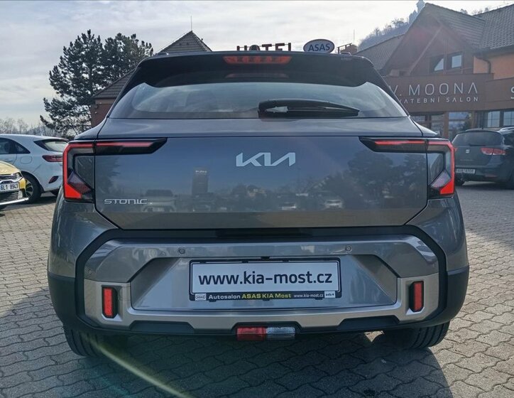 KIA Stonic SUV / Terénní 998,0 74 kw