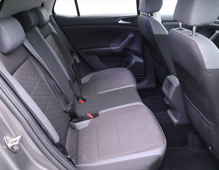 Volkswagen T-Cross SUV / Terénní 999,0 85 kw