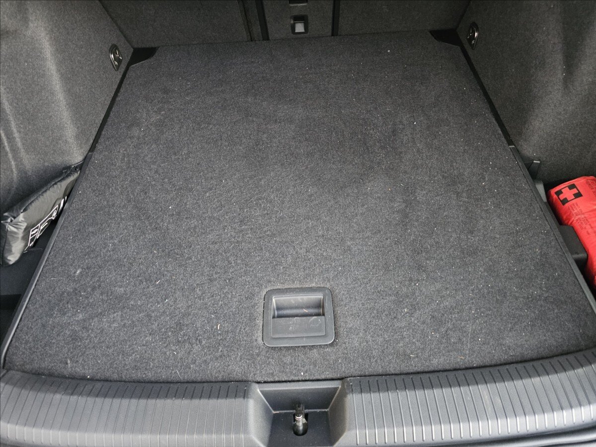 Volkswagen Golf Kombi 2,0 l 235 kw