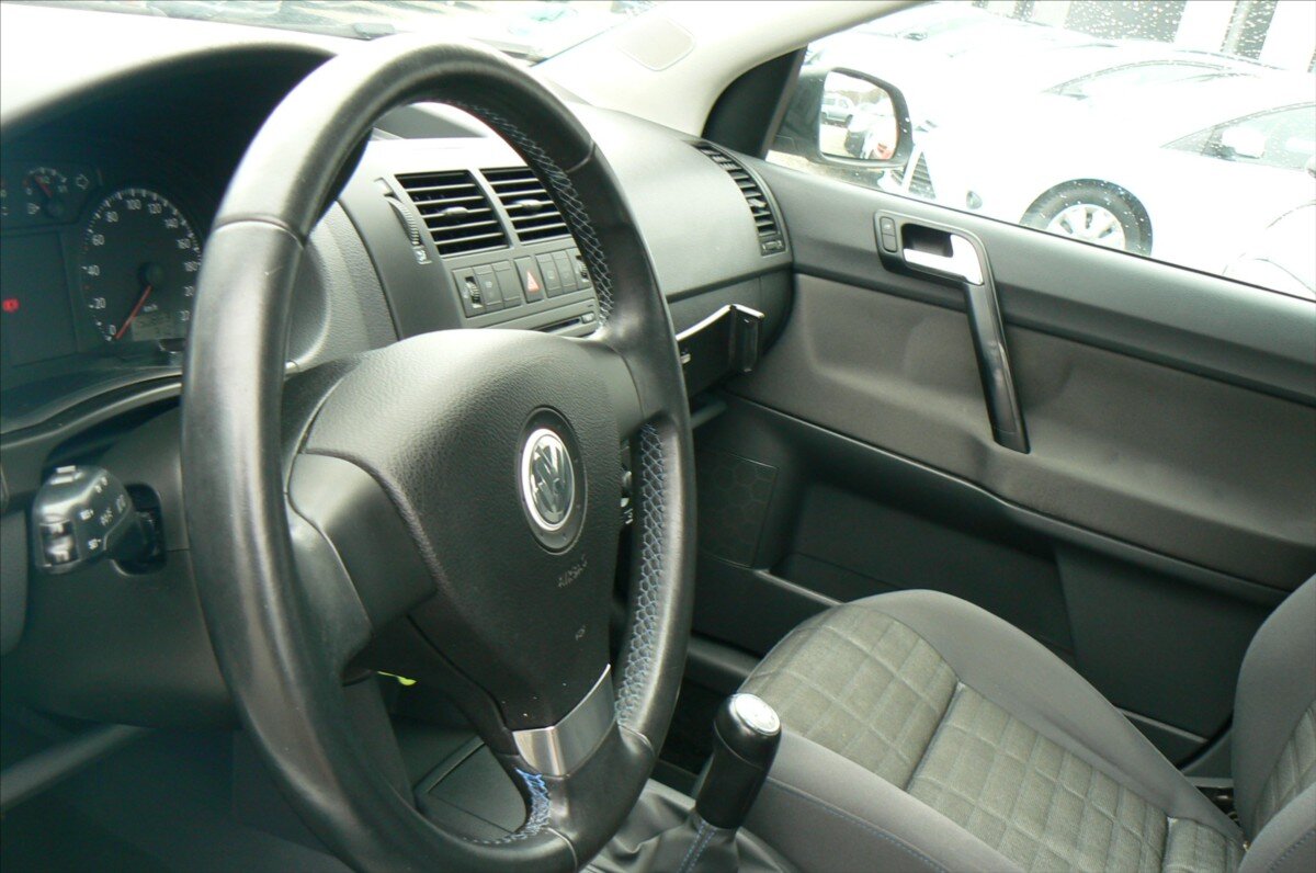 Volkswagen Polo Hatchback 1,6 l 77 kw