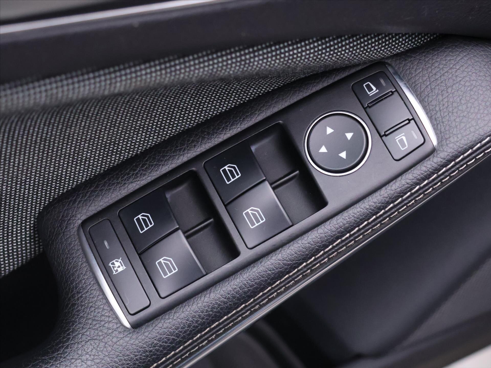 Mercedes-Benz Třídy A Hatchback 1,8 l 80 kw