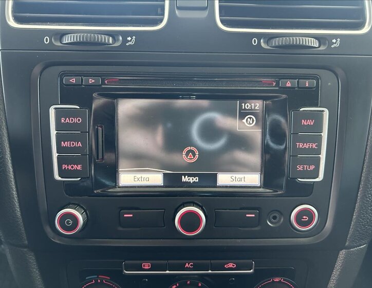 Volkswagen Golf Kombi 1,6 l 77 kw