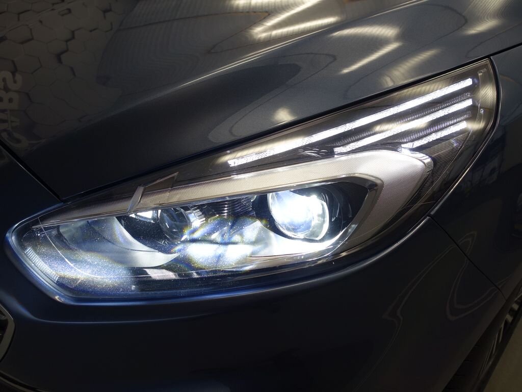 Ford S-MAX MPV 2,0 l 110 kw