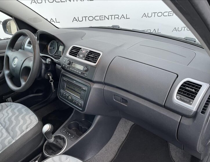 Škoda Roomster 17