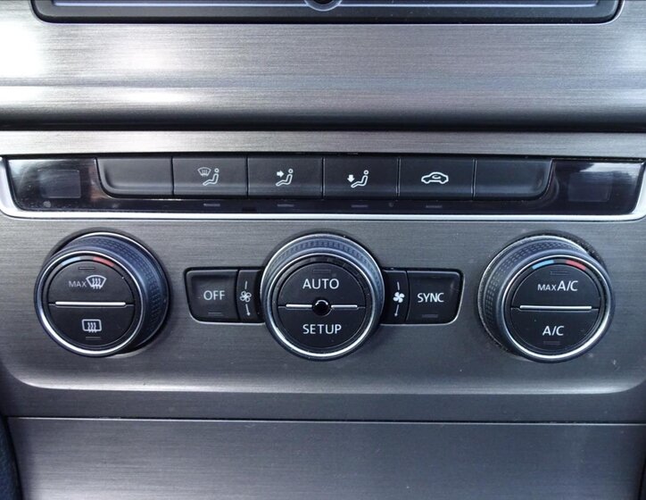 Volkswagen Golf Kombi 1,2 l 77 kw