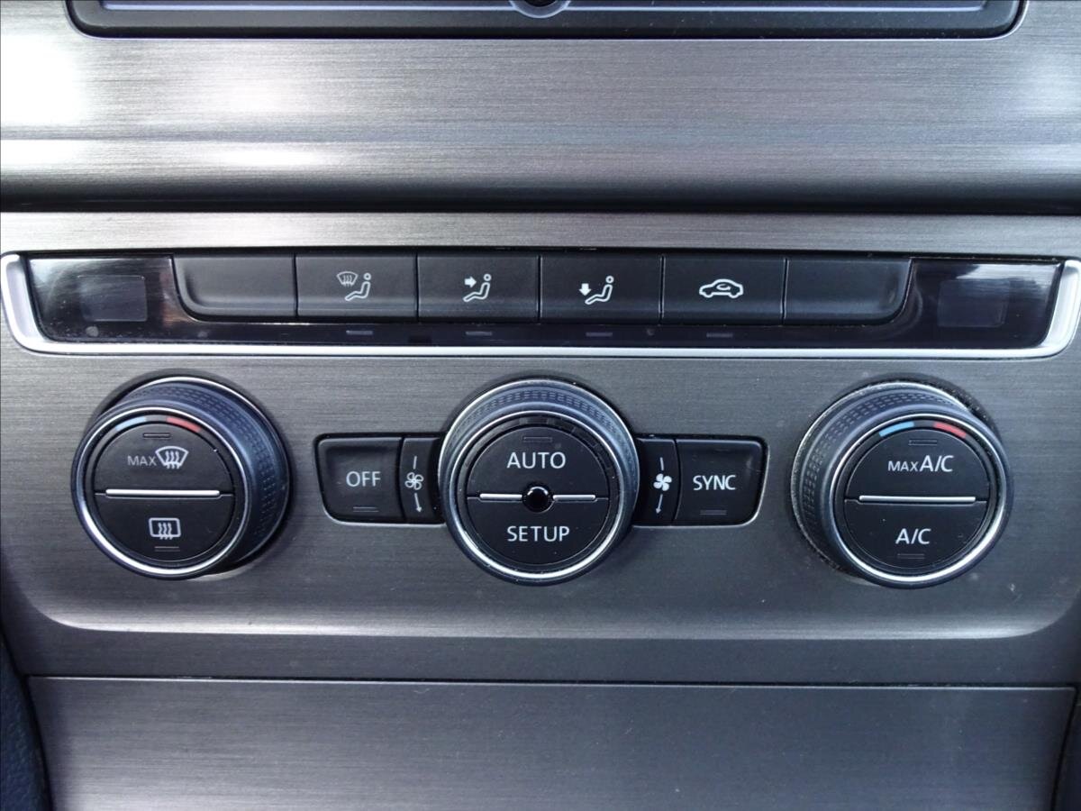 Volkswagen Golf Kombi 1,2 l 77 kw