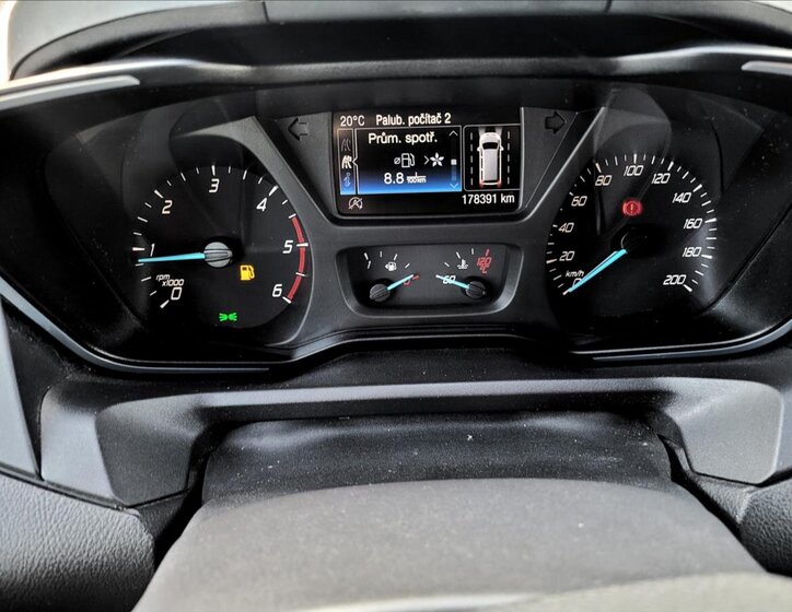 Ford Tourneo Custom MPV 2,0 l 125 kw