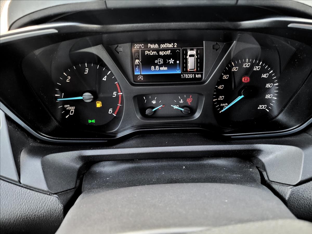 Ford Tourneo Custom MPV 2,0 l 125 kw